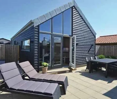 Lovely Bright Holiday In The 2nd Row Casa vacanze *